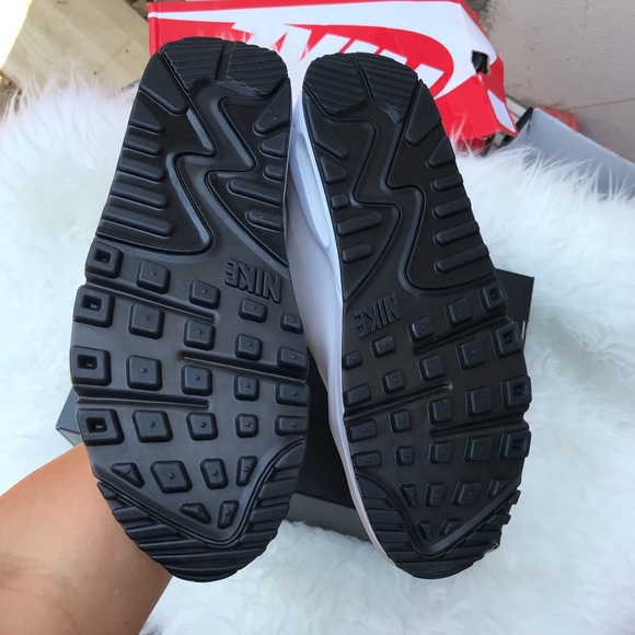 NIKE Authentic MENS Air max 90 Sz 9,10,10.5,11,12 - Picture 4 of 8